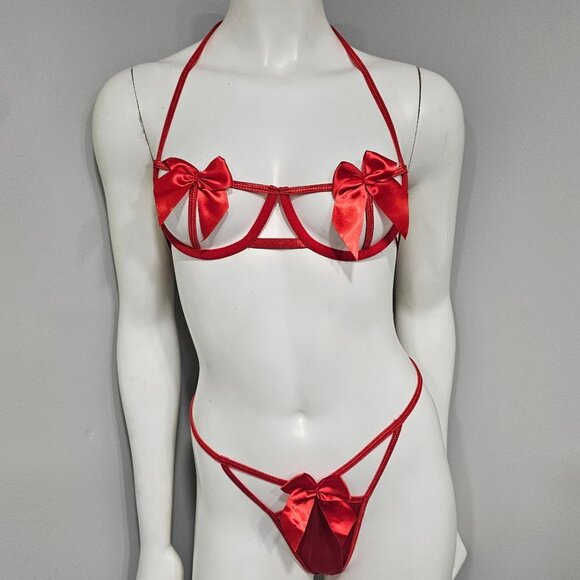 UnWrap Me Lingerie Set - Picture 2 of 6